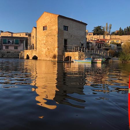 Atrio Zamora Bagian luar foto