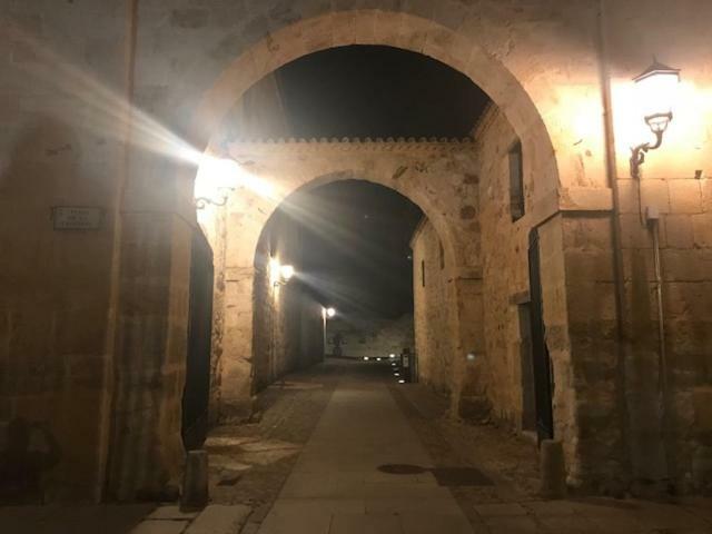 Atrio Zamora Bagian luar foto